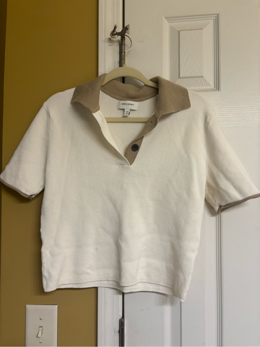 Banana Republic Cream Polo Top with Tan Collar